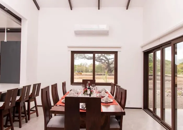Beautiful House With Private Pool Hacienda Pinilla San José Pinilla